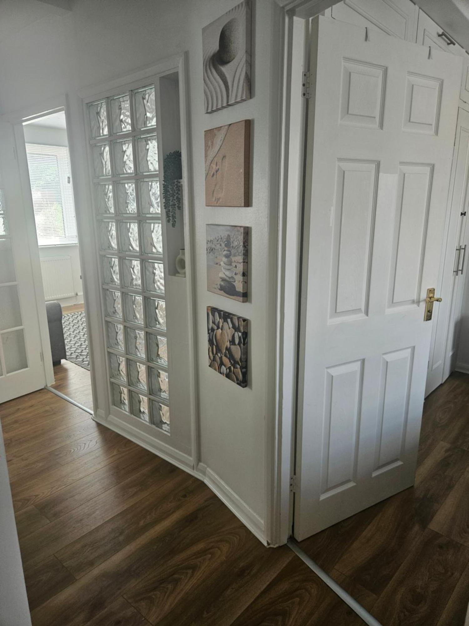 St Albans City Stays - Near Luton Airport - St Albans Abbey & City Train Station - Close To London- Harry Potter World - The Odyssey Cinema - Abbey Cathedral- Contractors I Business I Leisure- Sleeps Upto 6 People Bagian luar foto