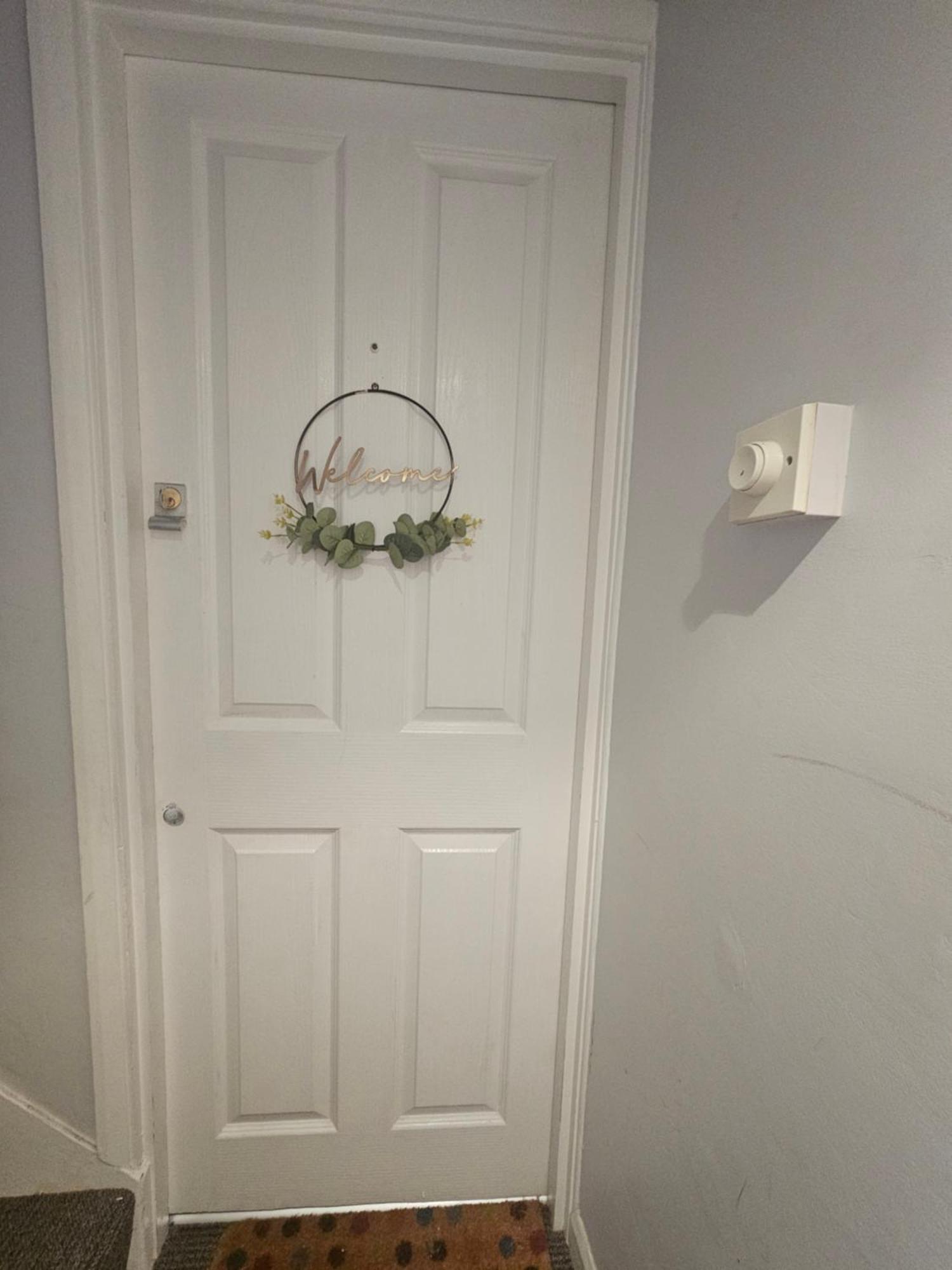St Albans City Stays - Near Luton Airport - St Albans Abbey & City Train Station - Close To London- Harry Potter World - The Odyssey Cinema - Abbey Cathedral- Contractors I Business I Leisure- Sleeps Upto 6 People Bagian luar foto
